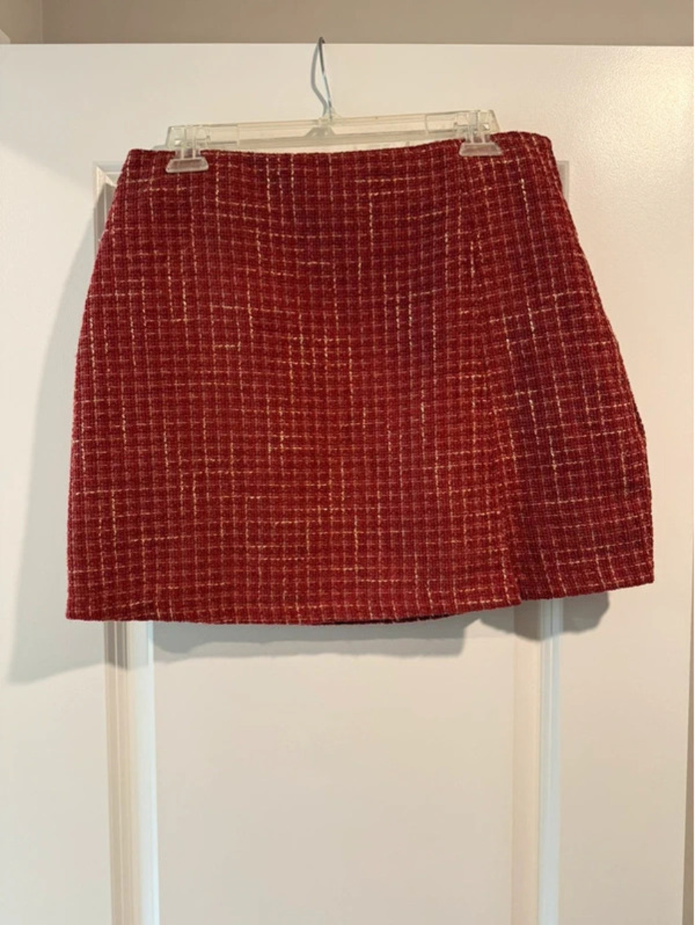 Plaid red tweed skirt